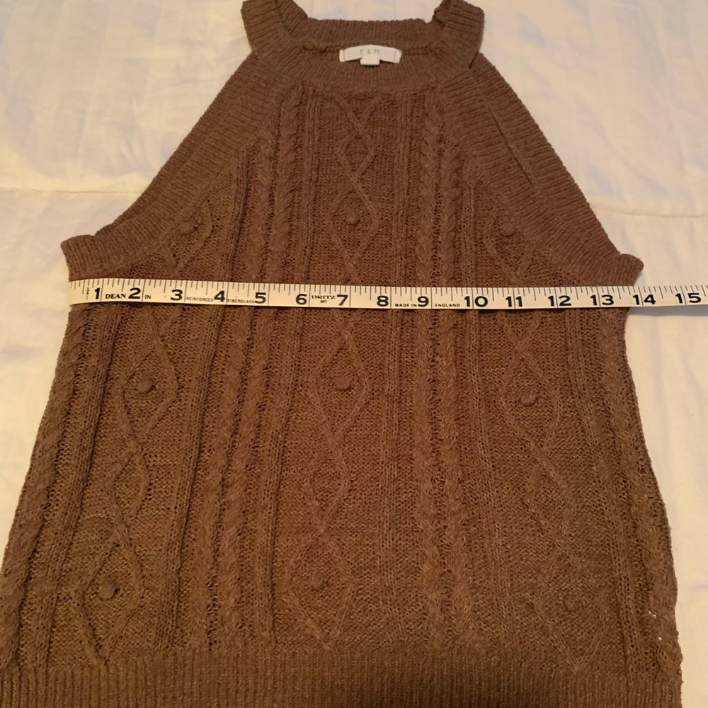 Elegant Brown Cable Knit Turtleneck Sweater